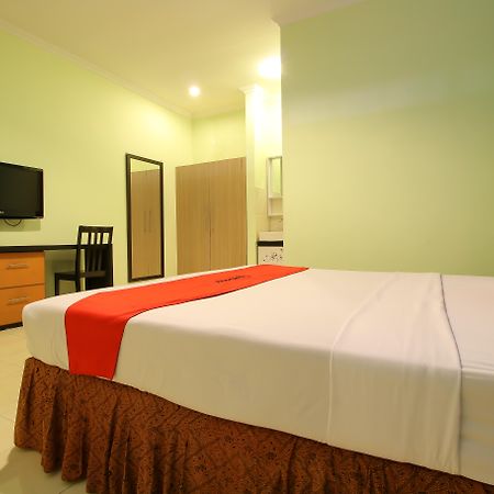 Reddoorz Plus @ Taman Siswa 2 Yogyakarta Eksteriør billede