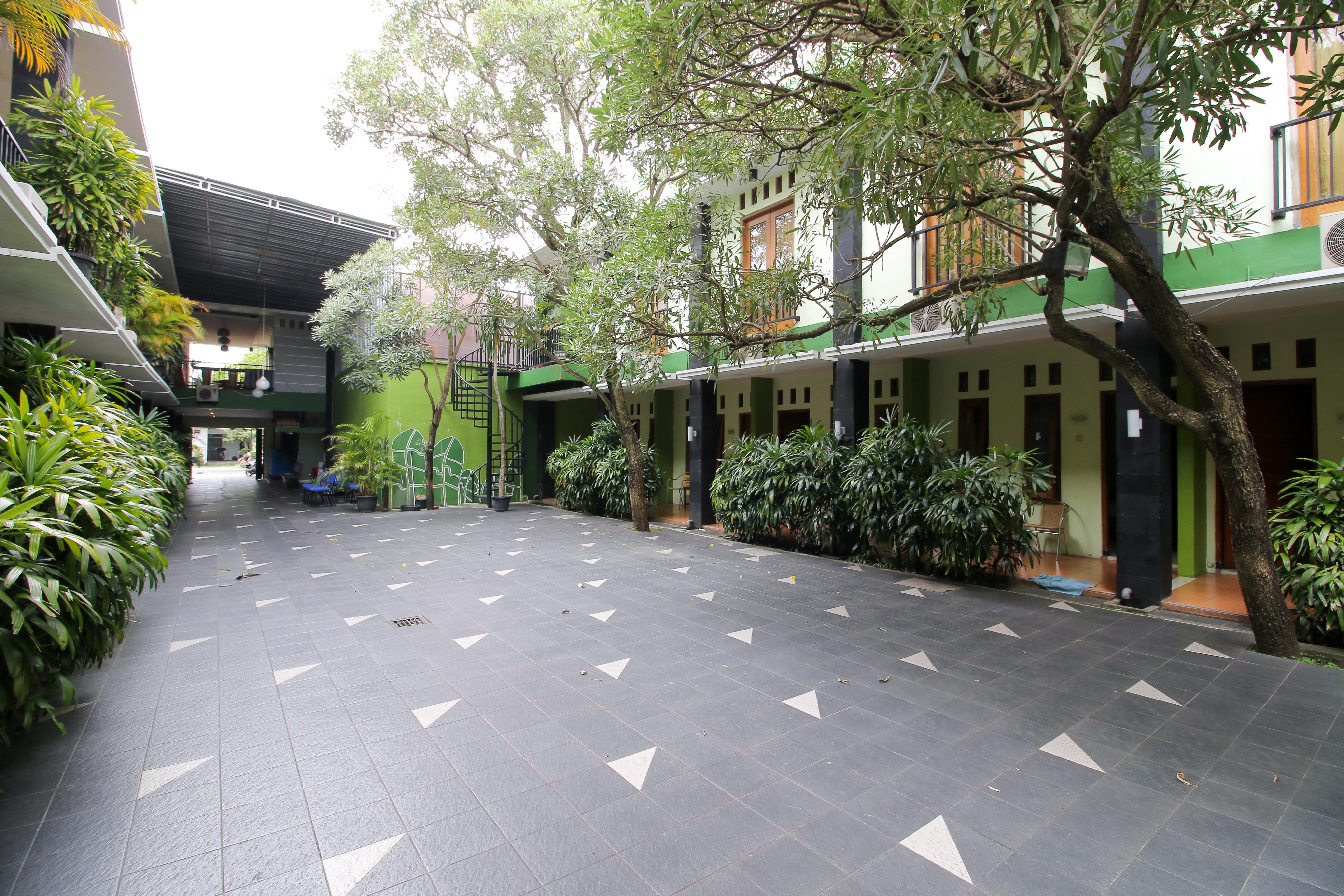 Reddoorz Plus @ Taman Siswa 2 Yogyakarta Eksteriør billede